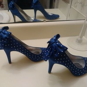RSVP blue heels!